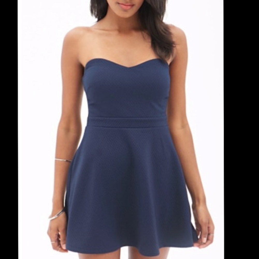✨ Forever 21 Navy Strapless Skater Dress – Size S